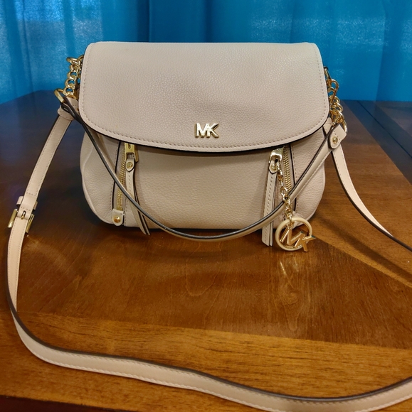 MICHAEL Michael Kors Handbags - MICHAEL Michael Kors Evie Pebble Leather Shldr Bag